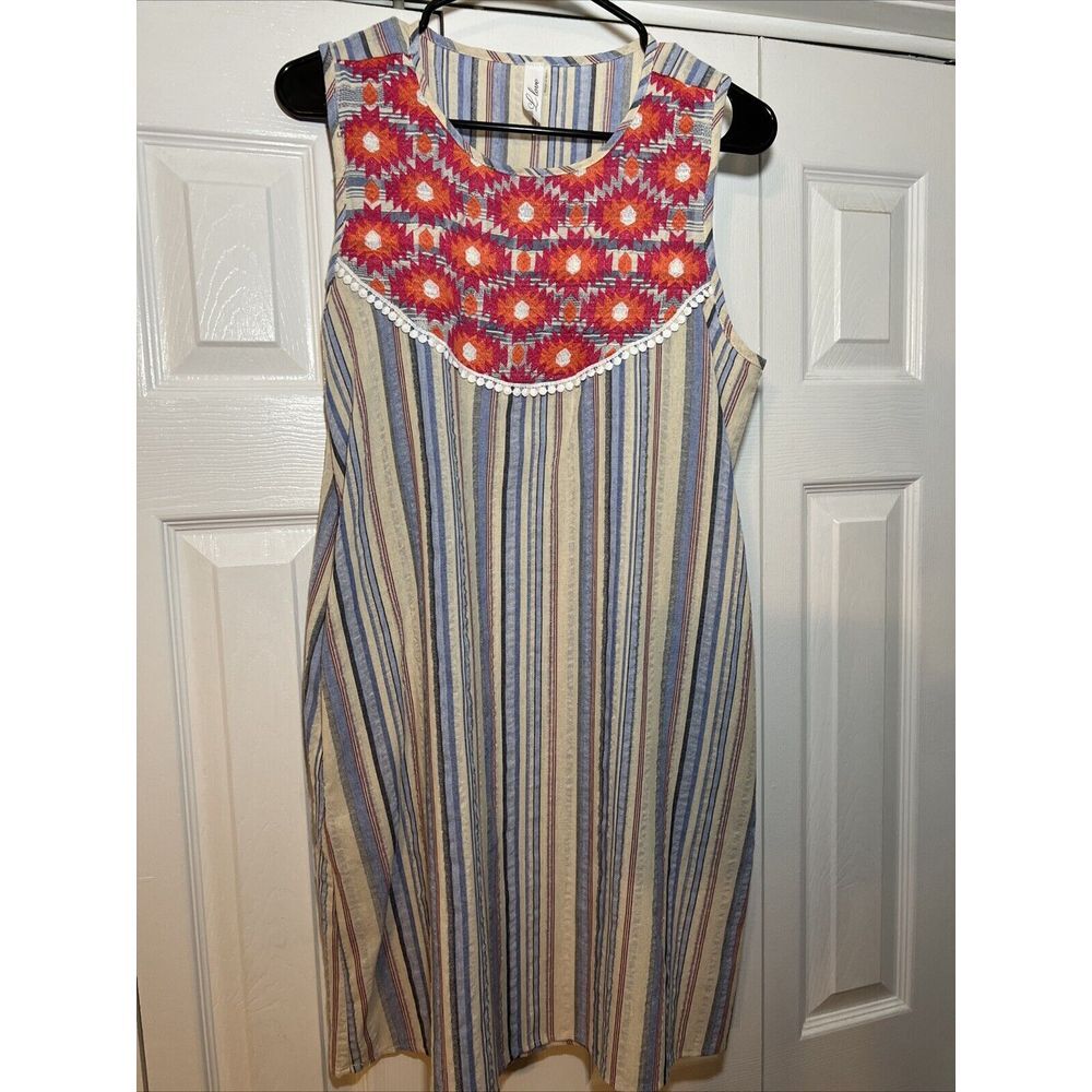 I Love boutique Boho Aztec Print Sleeveless Mini Dress Size medium with  Pockets